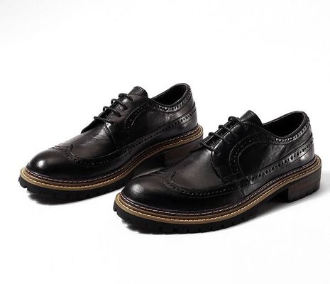 Zapatos casuales de primavera / otoño para hombres zapatos de pie redondo para hombres zapatos de pie negro