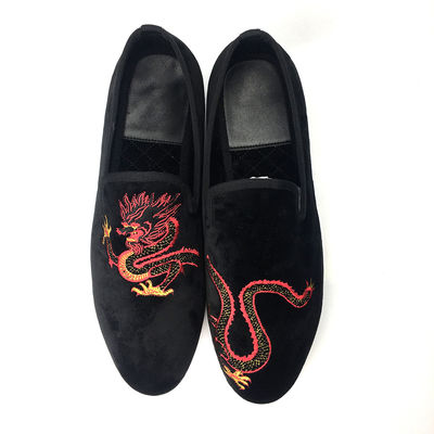 Slip On Men Suede Negro Tassel Loafers con Cuero Rojo