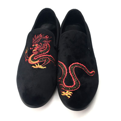 Slip On Men Suede Negro Tassel Loafers con Cuero Rojo