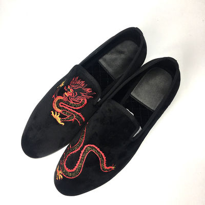 Slip On Men Suede Negro Tassel Loafers con Cuero Rojo