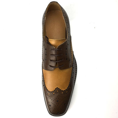 Historia larga Diseño clásico Hombres zapatos de novia de cuero personalizados
