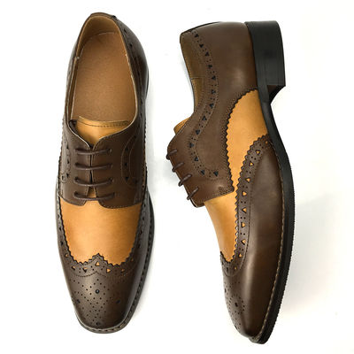 Historia larga Diseño clásico Hombres zapatos de novia de cuero personalizados