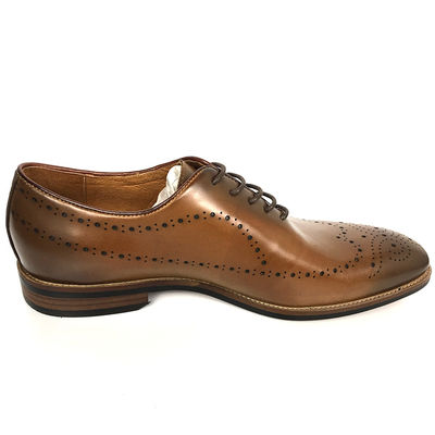 Inglaterra Estilo de moda hombres de oficina calzado Brogue de cuero formal con tamaño grande