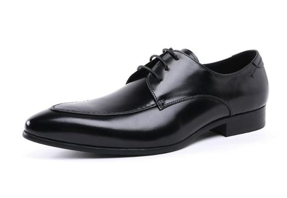 En grabado de diseño de patente de cuero negro zapatos de vestir, cordones hasta zapatos de vestir