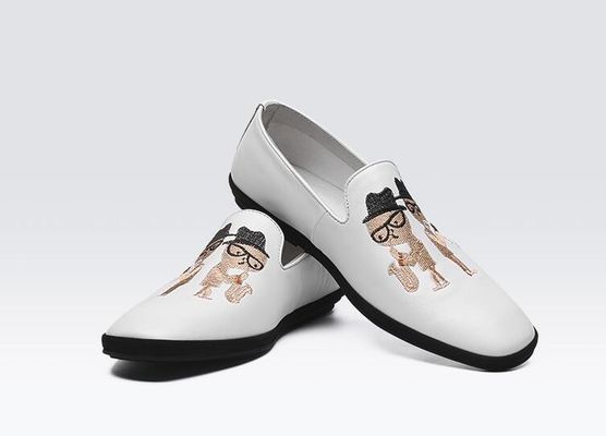 Loafers de cuero plano y suave pintados a mano, imprimidos para hombres Loafers con patrones