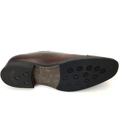 Calzado británico de estilo masculino con puntas en los dedos / cordones calzado informal de color marrón