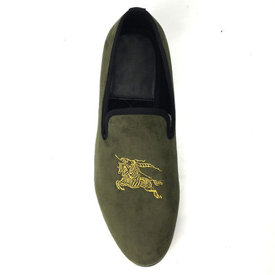 El ejército Verde Hombres Loafers de terciopelo Hombres transpirables Deslizamiento en zapatos de verano