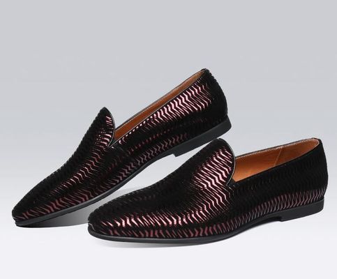 Pantalones de cuero italianos marrones para hombres Pantalones de cuero tejidos con patrón ondulado