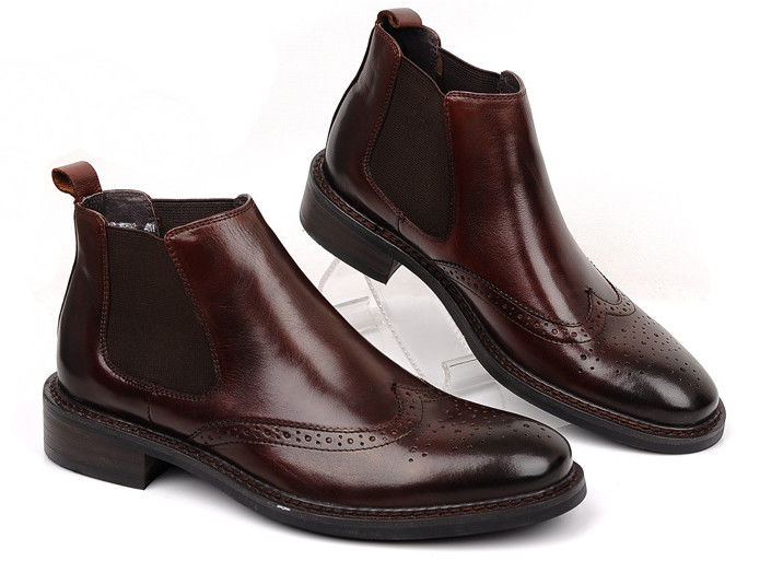 Brogue estilo hombres botas de tobillo deslizamiento en tamaño de cuero de grano completo personalizado