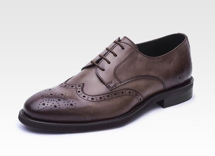 En el exterior, hombres zapatos de cuero de color marrón de patente, de color mixto, dedos cuadrados, zapatos de lujo para hombres